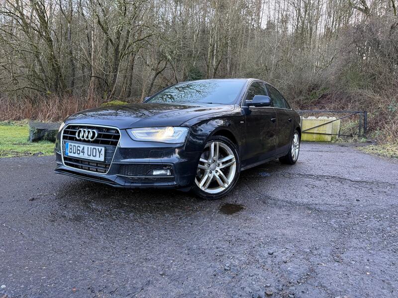 AUDI A4 2.0 TDI S line